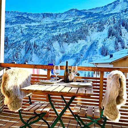 Sonniges Bergblick-Appartement Damüls Exterior foto